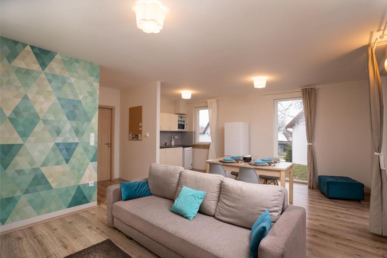 Kenese-Voelgye Villahotel Balatonkenese Habitación foto